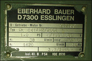 Mærkeplade fra en Eberhard Bauer motor