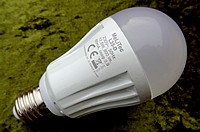 12,5 W dæmpbar LED lyskilde